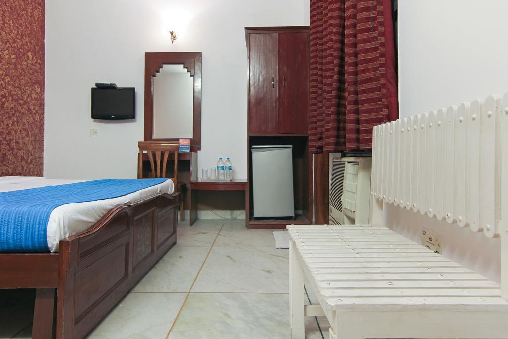 Hotel Rahul Palace Neu-Delhi Exterior foto