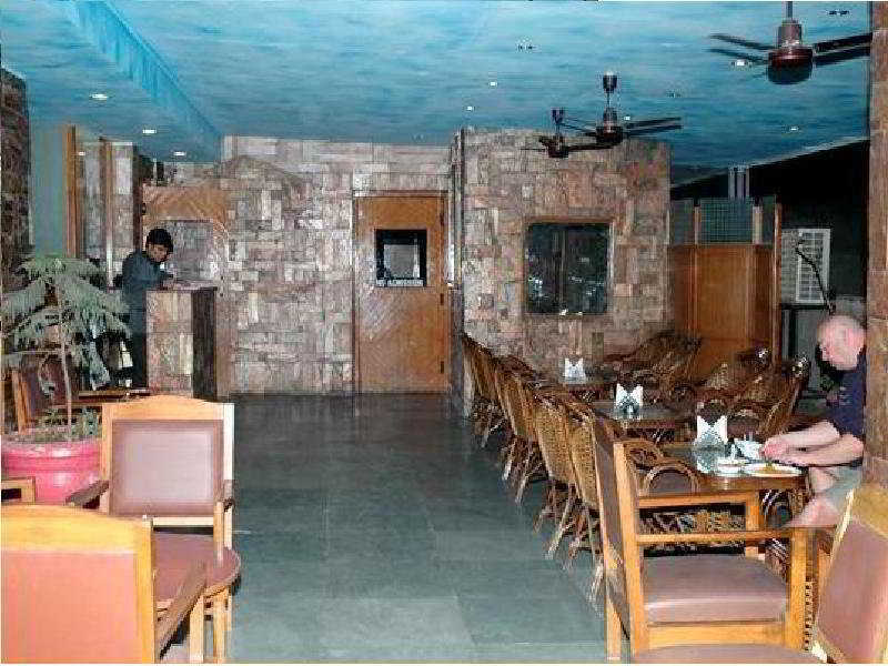 Hotel Rahul Palace Neu-Delhi Restaurant foto