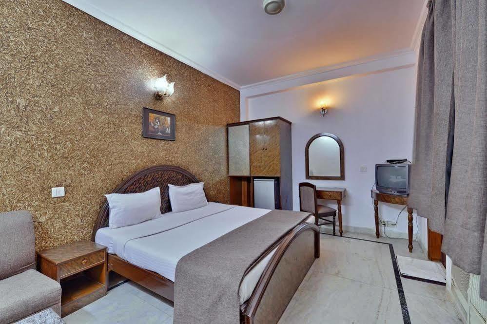 Hotel Rahul Palace Neu-Delhi Exterior foto