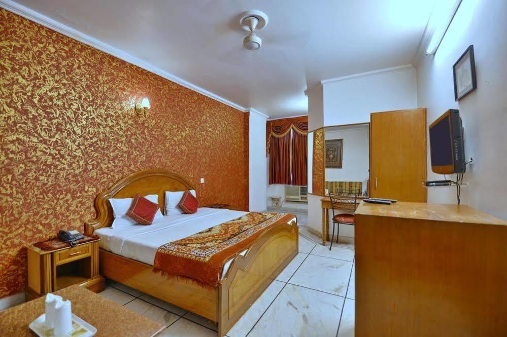 Hotel Rahul Palace Neu-Delhi Exterior foto
